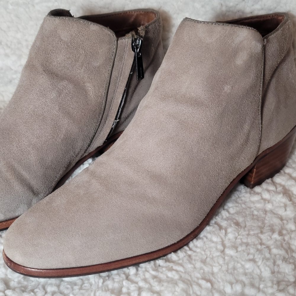 Sam Edelman Taupe Suede Ankle Booties Size 9